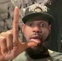 lebronLggfanum