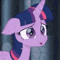 pptwiconsolehug animated emote from Equestria 🦄 emojis + rp!