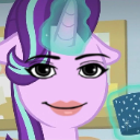 StarlightManFace Discord Emoji - Fluttershy and Redheart's Hostel