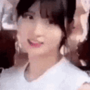 a_z_momo_stare_1_st Discord emoji