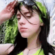 billie_glasses Discord emoji