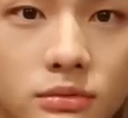 hyunjin_shook