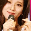 aJisooFingerHeart
