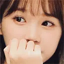 chaewonslightlyworried