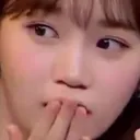chaewonslightlyworried2