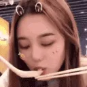 yiyangeating yiyangeating