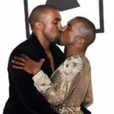 peoplekissing