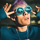 blueglasses Discord emoji
