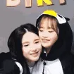 LoonaHugKiss