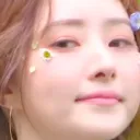 SuaHmm_look_judge Discord Emoji