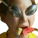 yoonaAlienNom