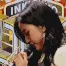 aJisooFingerHeart2