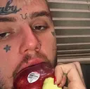 peep_eating