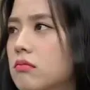 JisooPout