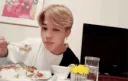 jimin_eat