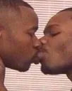 Gaypeoplekissing