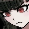 DC_maki_pout