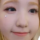 HitomiSmileBack