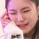 YejiCrying Discord emoji