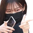 GiselleFingerGuns