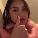 liv_Thumbsup