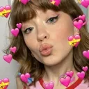 maisie_kiss