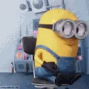 minionlaugh2_left