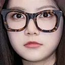 eunchaeglassesstare