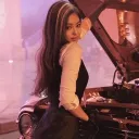 /jenniekim Discord Server Icon