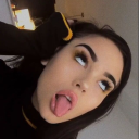 Waifu Hub🍑 Server Icon