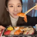 (◍˘ᵕ˘)　 heejin　﹒﹒