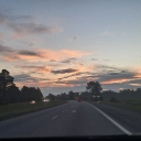 Lonely Talkers 🍭🍬🍫🧁 Discord server icon