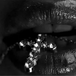 !† .gg/luvly ⸸† Chat ✯ Pfps • Aesthetic ✯ Friends • EGirls ✯ DMs • Social ✯ Dating • Emotes ✯ Art DM