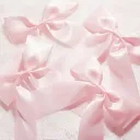 just a girl 𝜗𝜚 discord icon