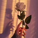 𝑉𝑎𝑙𝑒𝑛𝑡𝑖𝑛𝑎 ᥫ᭡ Discord server icon