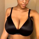 creamy_peaches seller