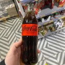 Дэбрис представляет