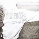 ⌤　　⋯　　amor　　┼ Discord server icon