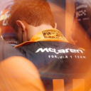 /lumiinous　(˶ᵔ ᵕ ᵔ˶)　⟡　revamp Discord server icon