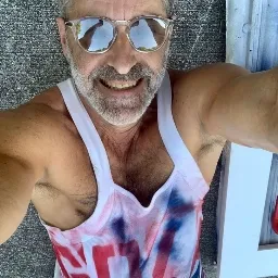 Sugar Daddiesπ²π³ β ΠΌΠΎΠ½ΠΈΡΠΎΡΠΈΠ½Π³ Discord ΡΠ΅ΡΠ²Π΅ΡΠ°, ΡΡΠ°ΡΠΈΡΡΠΈΠΊΠ° ΠΈ ΡΠ΅ΠΉΡΠΈΠ½Π³