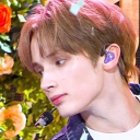 ♡ 　　/huening 　　' Discord server icon