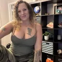 Sugar Mommy Heather server icon