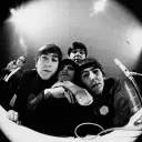 ‿୨ All you need is peace and love ୧‿