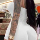 Plastic Girl 🍑