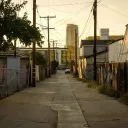 𝐒𝐭𝐨𝐧𝐞𝐛𝐫𝐢𝐝𝐠𝐞 𝟏𝟖+ Discord Server Icon