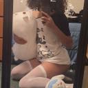 Makeout with Femboys 💕 Discord server icon