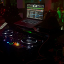 𝑒𝓃𝓉𝑒𝓇 𝒶𝓉 𝓎𝑜𝓊𝓇 𝑜𝓌𝓃 𝓇𝒾𝓈𝓀 Discord server icon