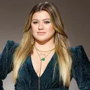 Kelly Clarkson x Spade