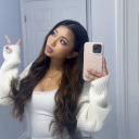 ᴅ.ᴏ.ʟ.ʟ.ᴢ† Discord server icon