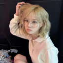 The 𝒯𝓇𝑜 𝓈𝓊𝓈𝓎 Hub ✧ Discord server icon